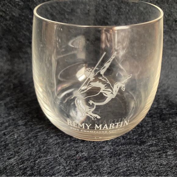 Remy Martin Etched Glasses Fine Champagne Cognac Glasses Nice! Set Of 2- Ltd.Ed. - Picture 4 of 4